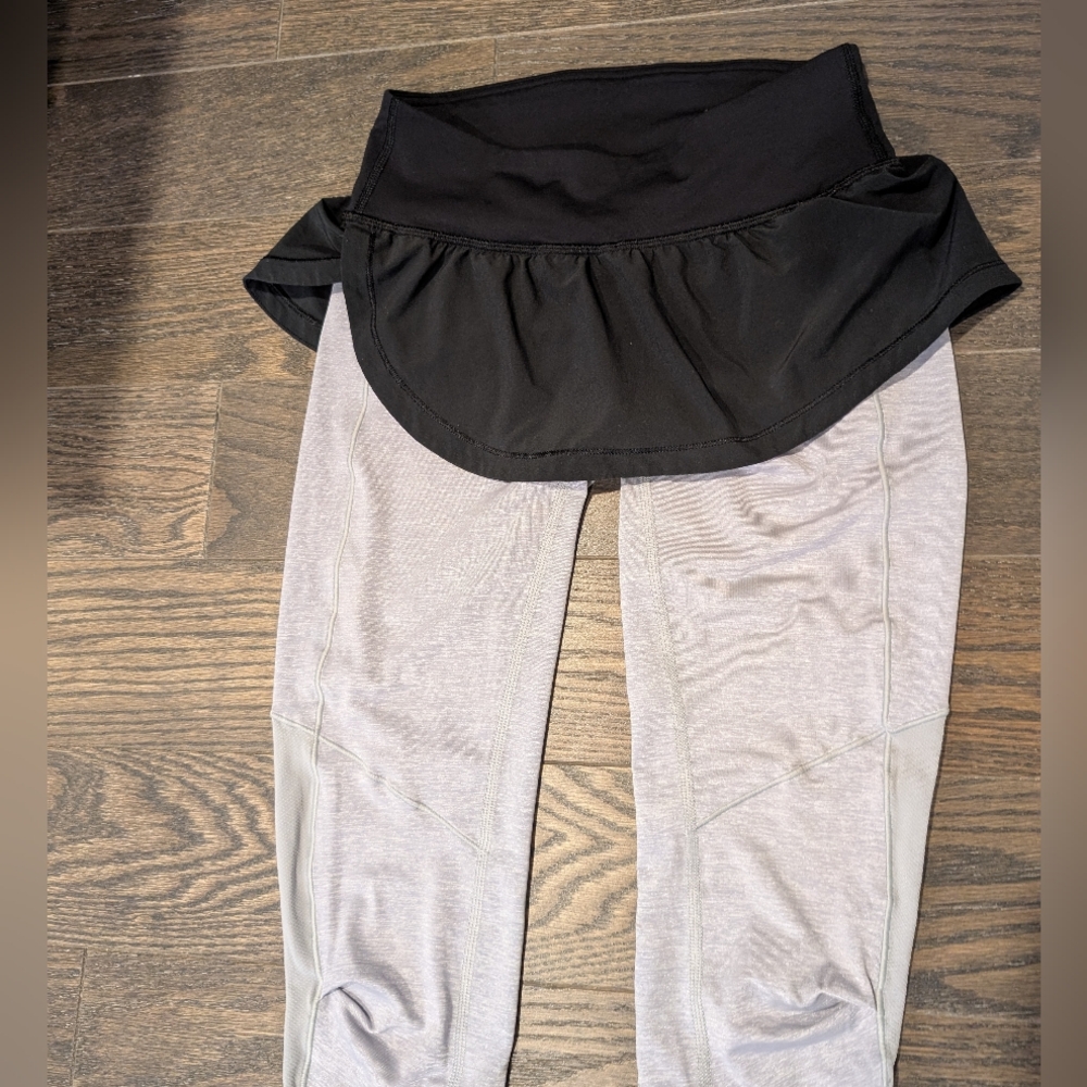 Lululemon Athletica Spin It To Win Crop Skirt Leggings Size 4 Black & Grey